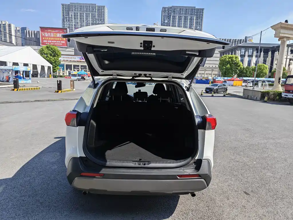 RAV4 2020 2.0L CVT four-wheel drive fashion version купить на сайте DeffCars