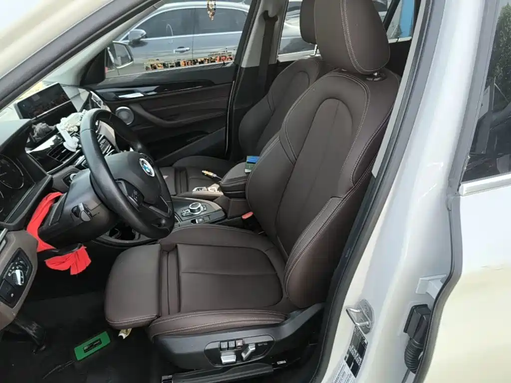BMW X1 2021 facelift sDrive20Li fashionable model купить на сайте DeffCars