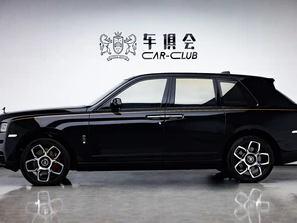 Cullinan 2024 Black Badge купить на сайте DeffCars