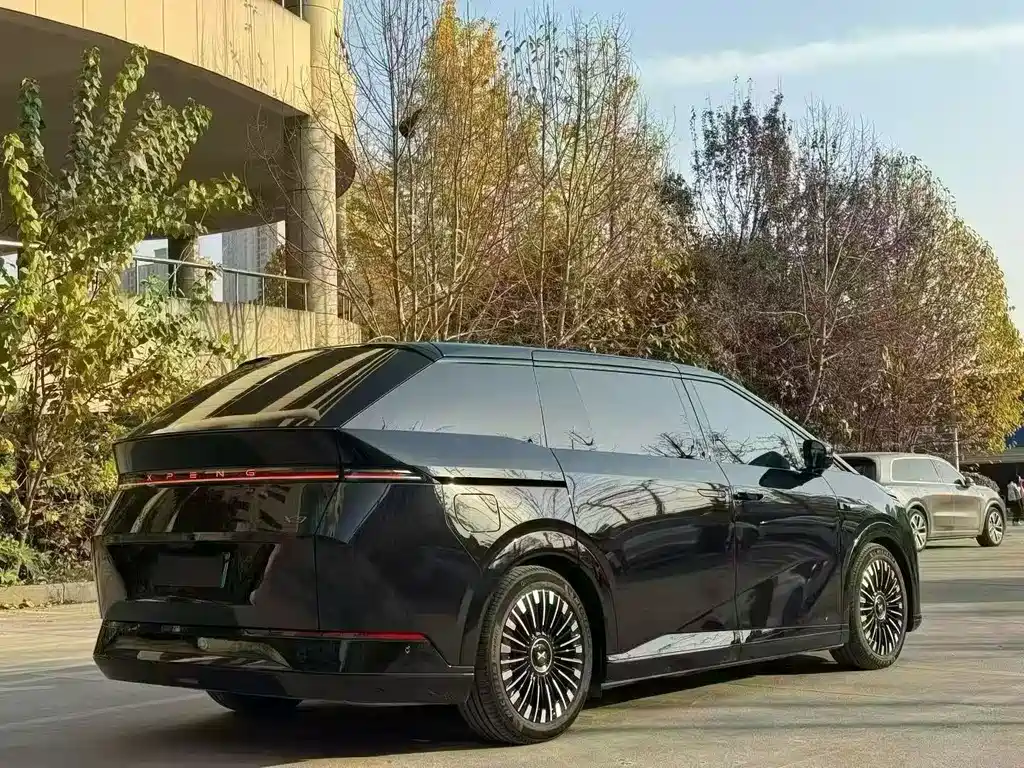 Xpeng X9 2025 pure electric 740 long battery life Max купить на сайте DeffCars