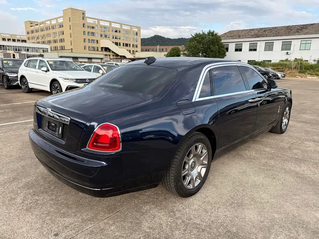 Ghost 2018 6.6T long wheelbase version купить на сайте DeffCars