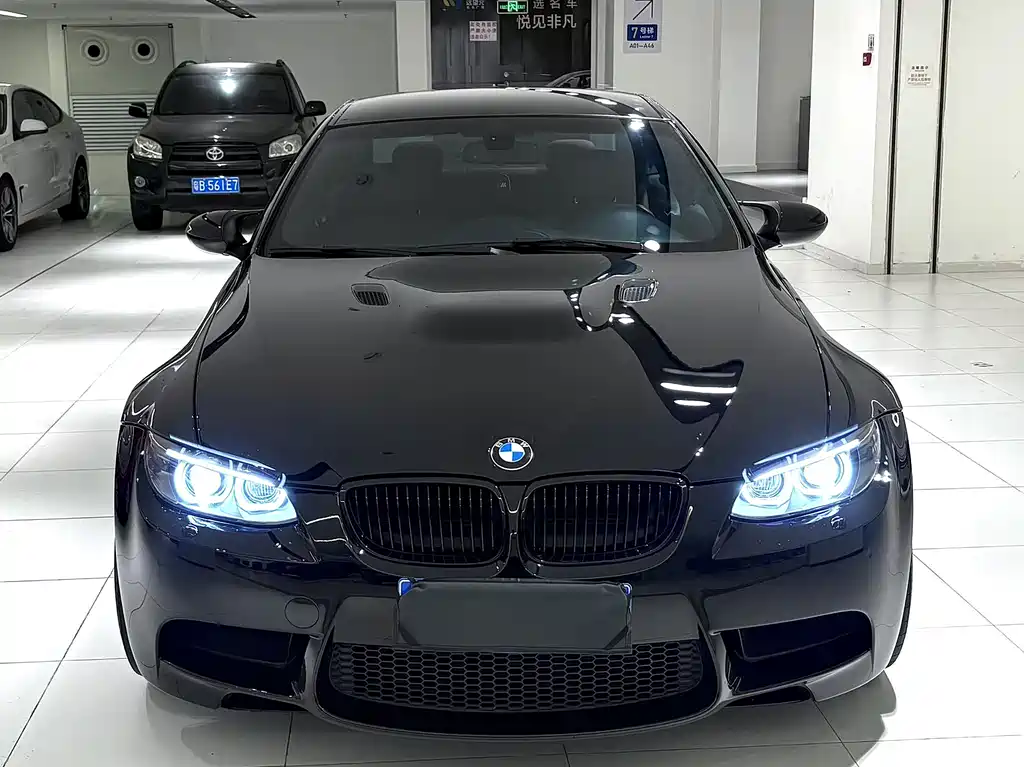 BMW M3 2011 M3 Two-Door Carbon Fiber Top Edition купить на сайте DeffCars