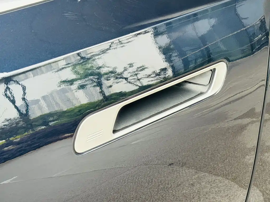BMW 7 Series 2023 740Li Leading M Sports Package купить на сайте DeffCars