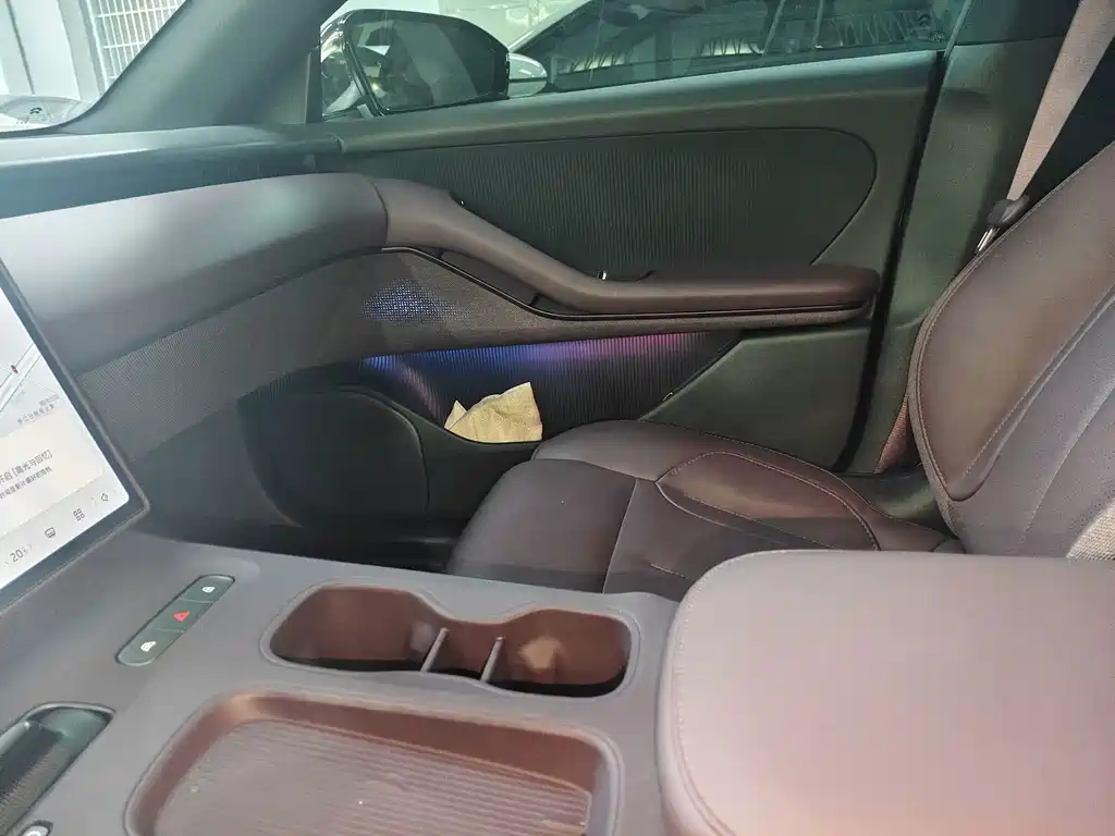 NIO ET5T 2024 model 75kWh Touring купить на сайте DeffCars