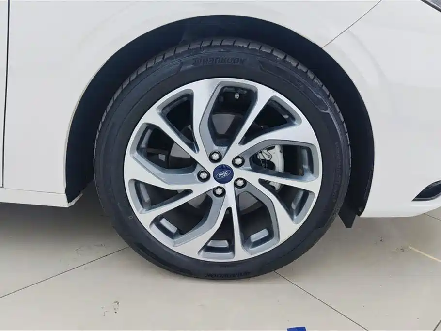 Mondeo 2022 facelift EcoBoost 245 Extreme купить на сайте DeffCars