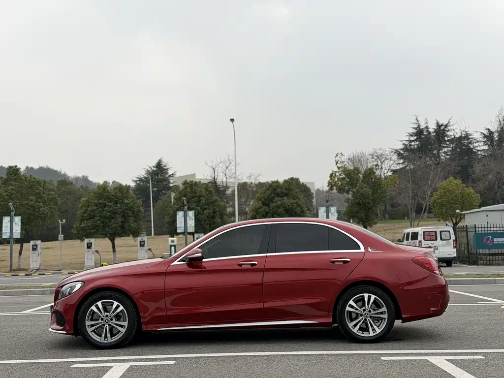 Mercedes-Benz C-Class 2018 C 200 L Sports Edition купить на сайте DeffCars