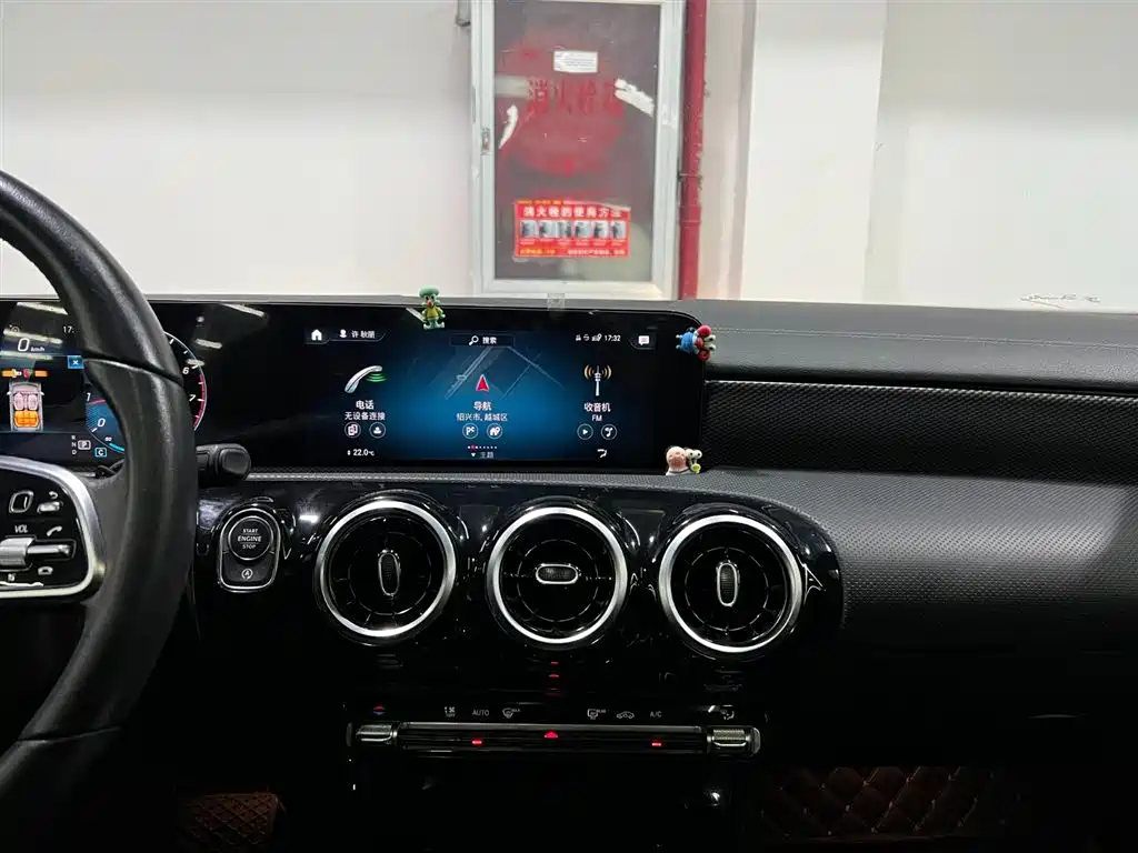 Mercedes-Benz A-Class 2022 facelift A 180 L sports sedan купить на сайте DeffCars