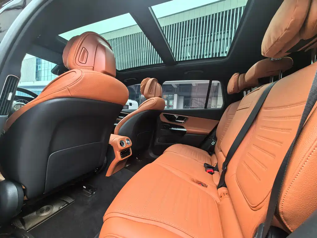 Mercedes-Benz GLC 2023 GLC 260 L 4MATIC luxury model 7 seats купить на сайте DeffCars