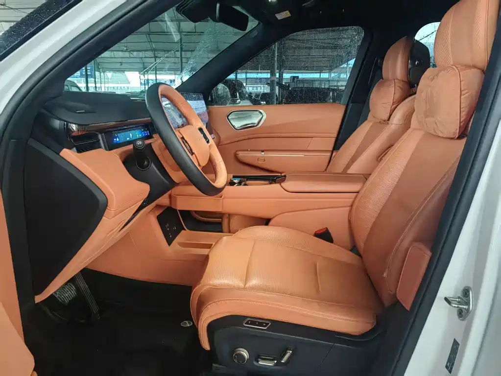 Lynk & Co 900 2025 1.5T Ultra купить на сайте DeffCars