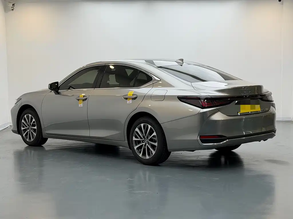 Lexus ES 2025 200 Premium Edition купить на сайте DeffCars