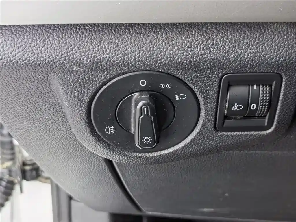 Bora 2021 1.5L automatic fashion smart connected version купить на сайте DeffCars