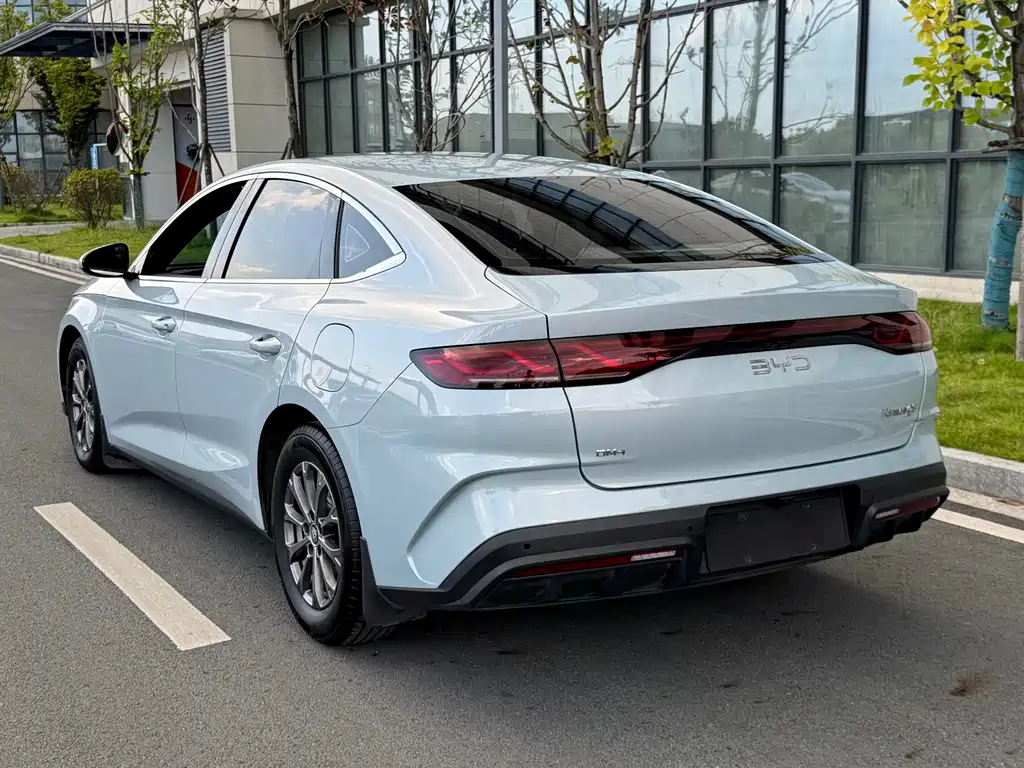 Qin L 2024 DM-i 80km Leading купить на сайте DeffCars