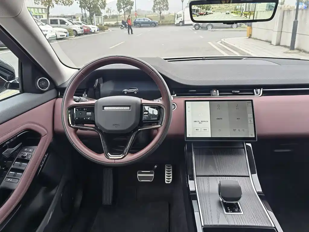 Range Rover Evoque 2024 Range Rover Evoque L SE Yuguang Zunyao Edition купить на сайте DeffCars