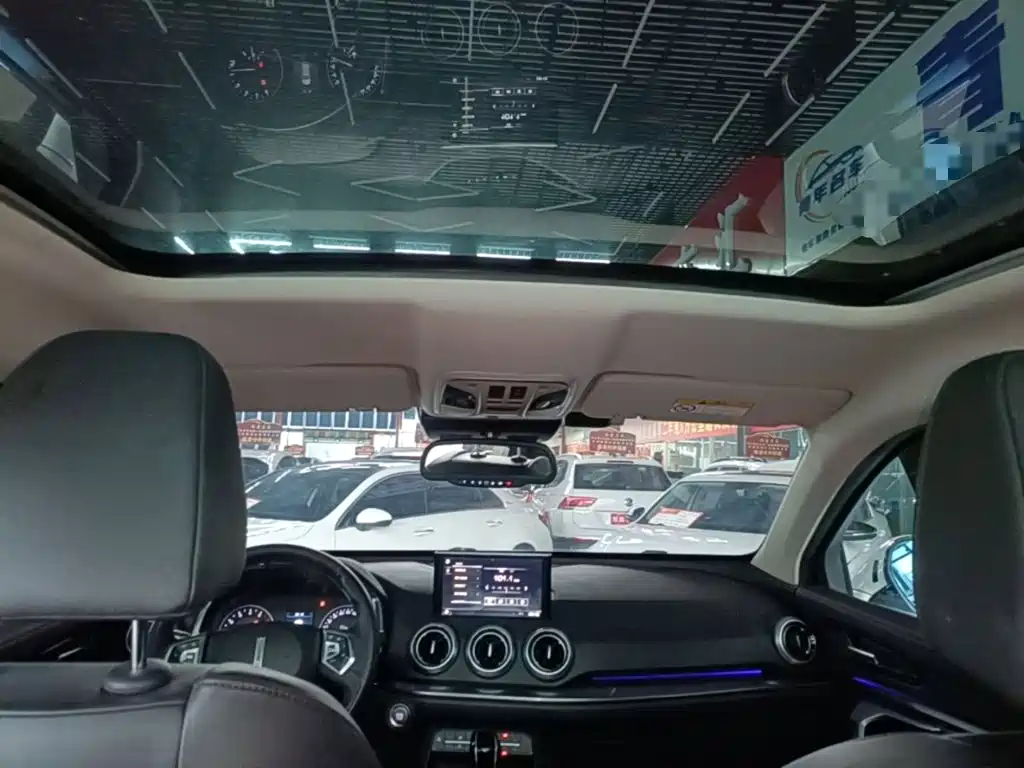 Wei brand VV5 2017 2.0T super luxury model купить на сайте DeffCars
