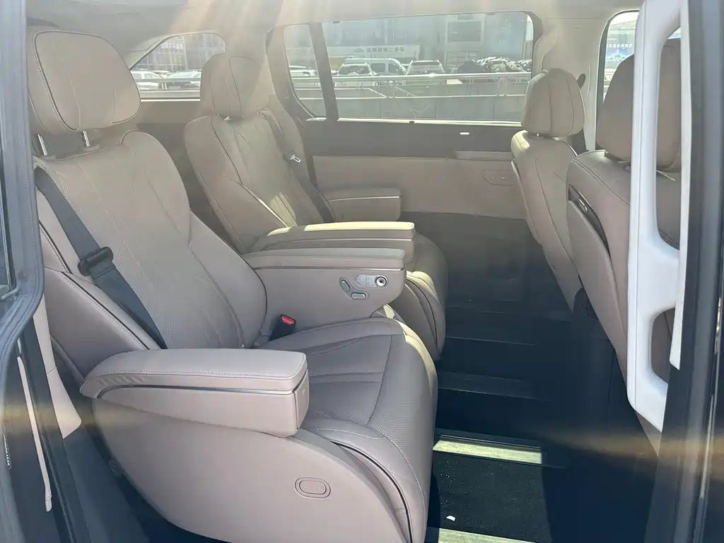 Xpeng X9 2024 Model 610 Long Battery Life Pro купить на сайте DeffCars