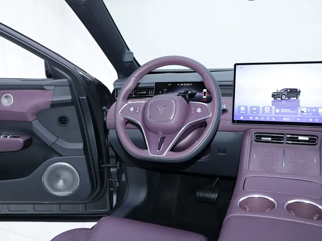 Lantu FREE 2025 FREE+ rear-wheel drive Qiankun version купить на сайте DeffCars