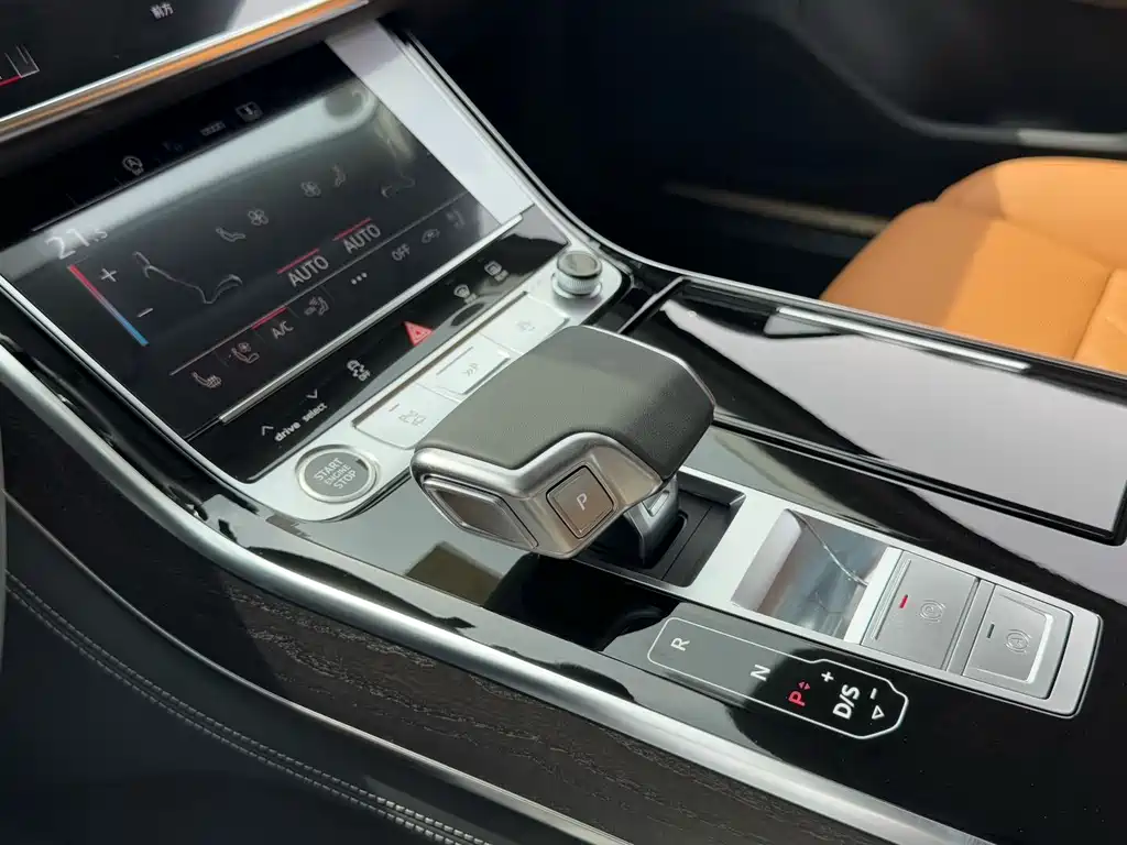 Audi A8 2025 A8L 45 TFSI quattro luxury model купить на сайте DeffCars
