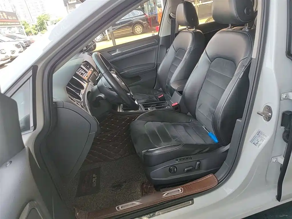 Golf 2018 230TSI automatic luxury model купить на сайте DeffCars