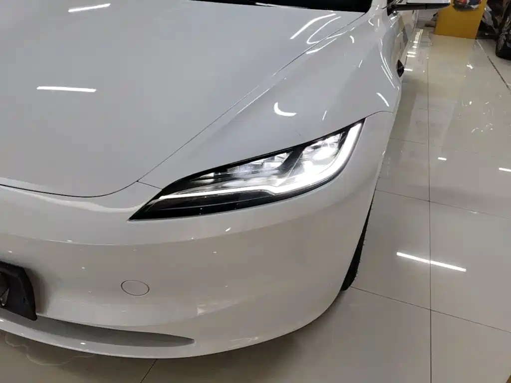 Model 3 2023 long-range all-wheel drive version купить на сайте DeffCars