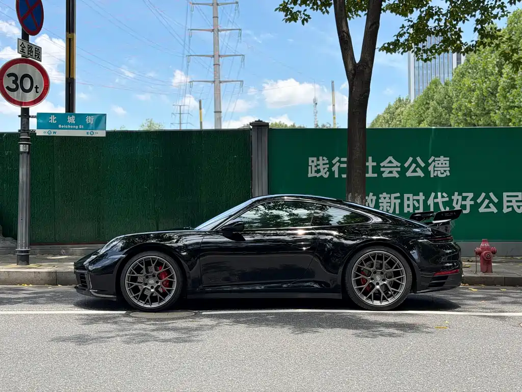 Porsche 911 2022 Carrera 4 3.0T купить на сайте DeffCars