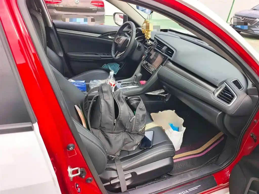 Civic 2019 220TURBO CVT Dynamic Edition National VI купить на сайте DeffCars