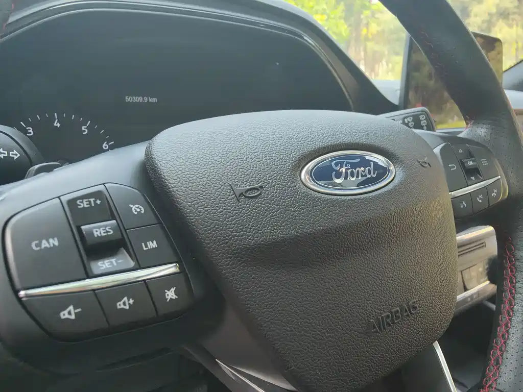 Focus 2020 Hatchback EcoBoost 180 Automatic ST Line купить на сайте DeffCars