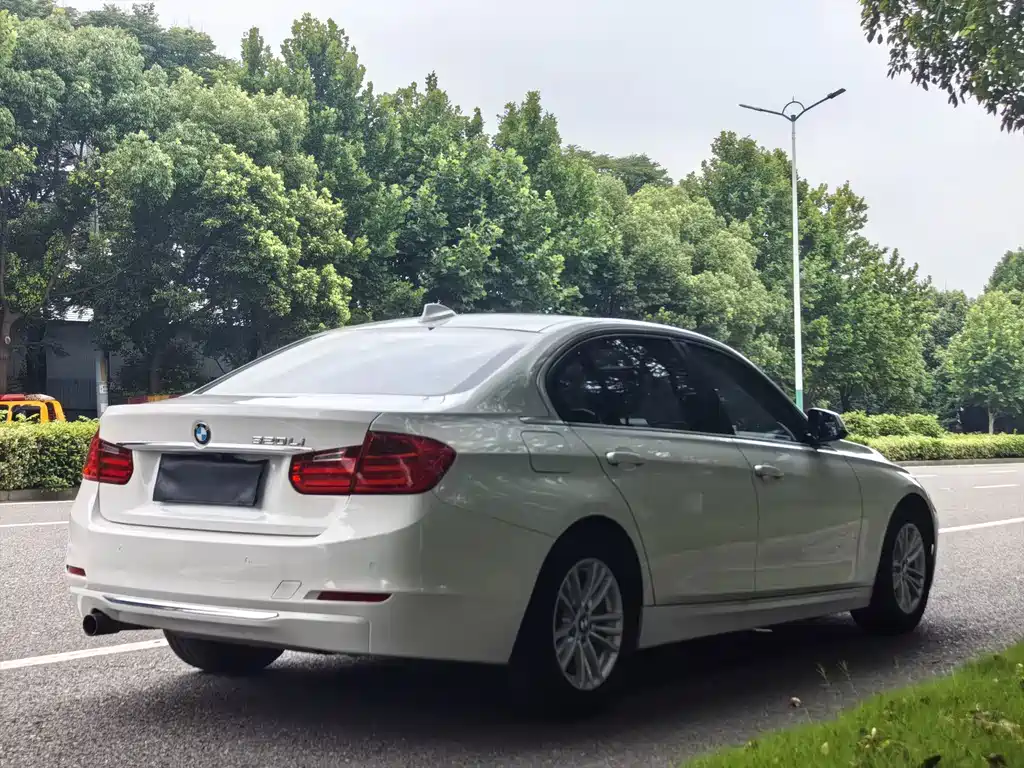 BMW 3 Series 2013 320Li Fashion Model купить на сайте DeffCars