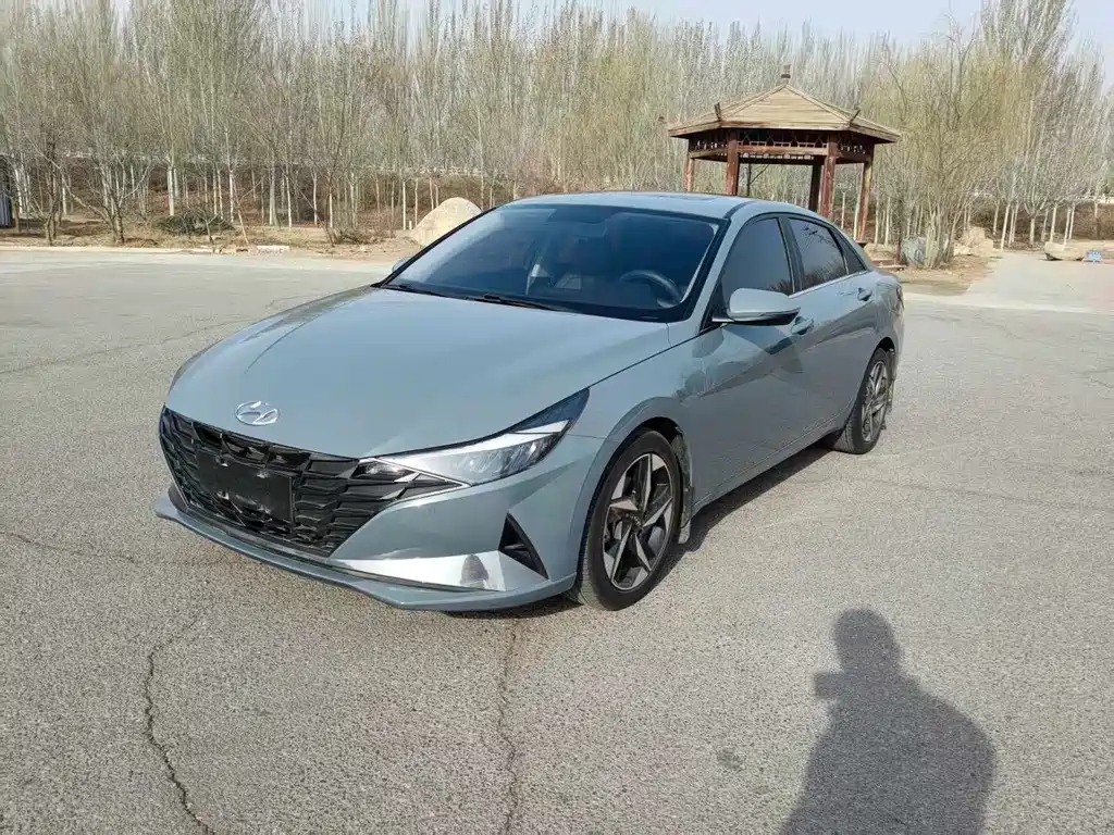 Elantra 2021 1.5L CVT LUX Premium Edition купить на сайте DeffCars