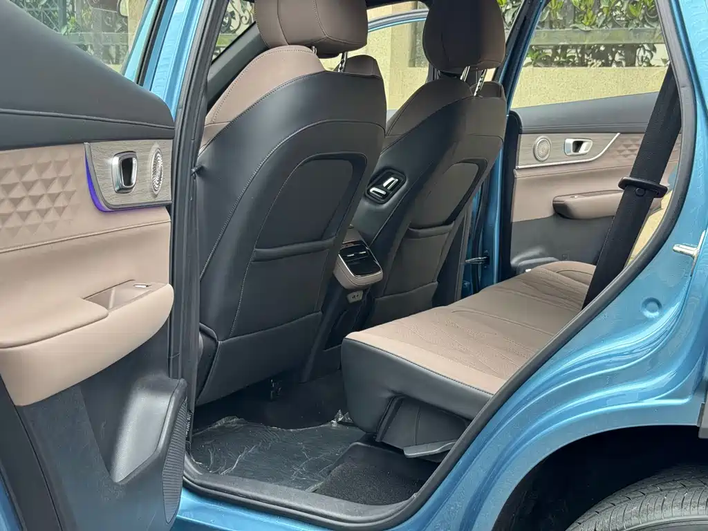 Tiggo 8 PLUS C-DM 2025 model 1.5T 116km premium type 5 seats купить на сайте DeffCars