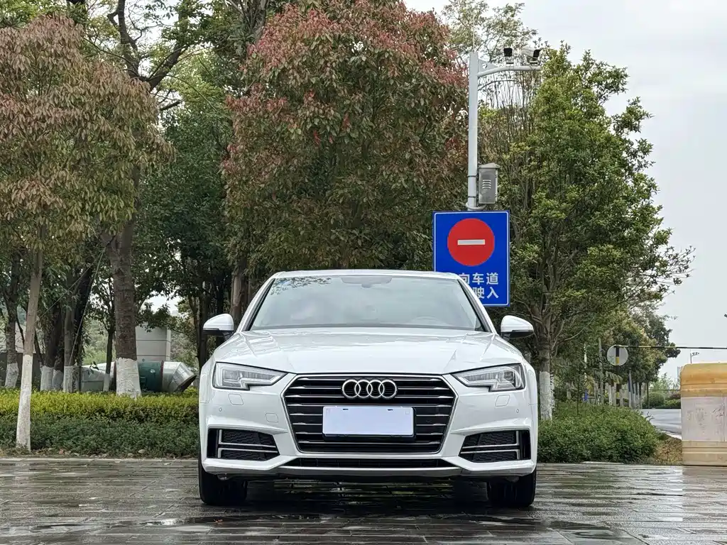 Audi A4L 2019 40 TFSI Enterprising National VI купить на сайте DeffCars