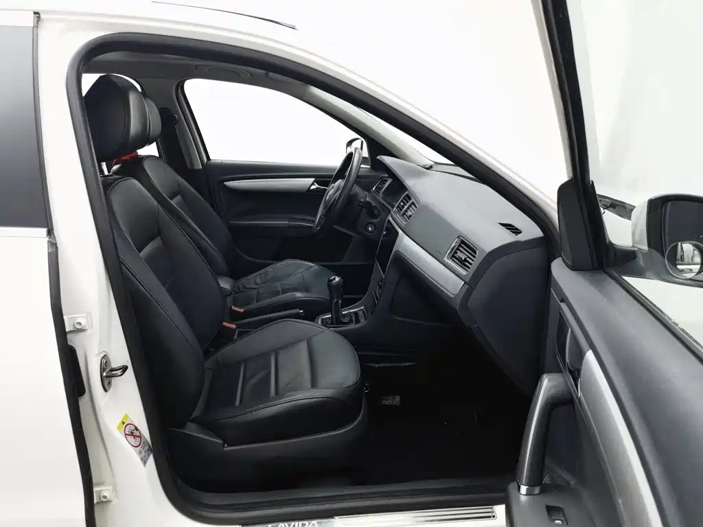 Langxing 2013 1.4TSI manual comfort model купить на сайте DeffCars