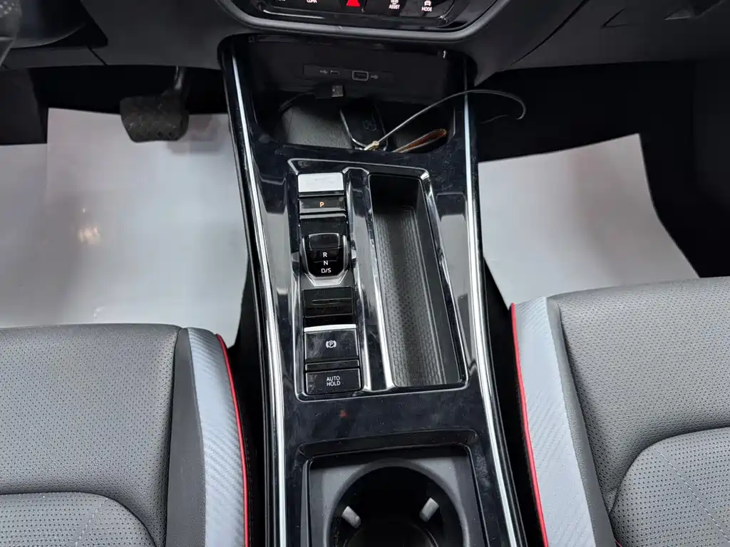 LAMANDO 2023 LAMANDOL 280TSI DSG Hot Edition купить на сайте DeffCars