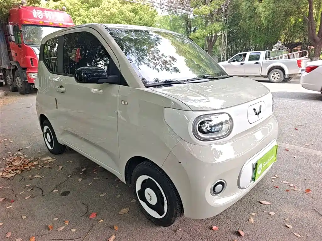 Hongguang MINIEV 2024 third generation 215km youth version купить на сайте DeffCars