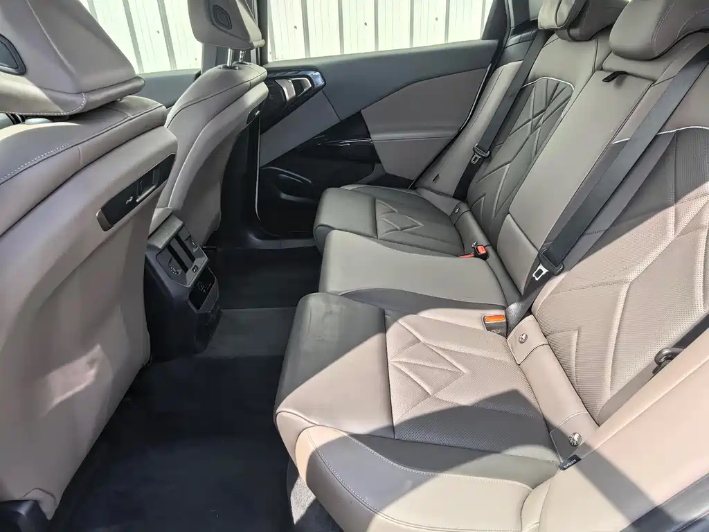 BMW X3 2025 xDrive30L Leading M Sports Package купить на сайте DeffCars