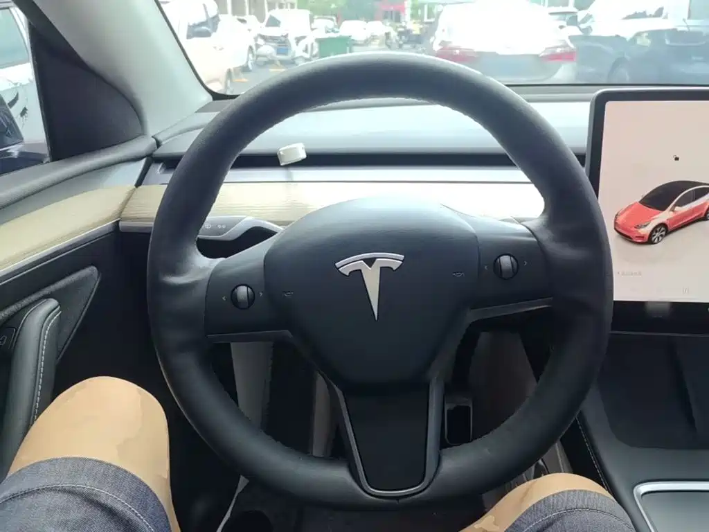 Model Y 2022 facelift rear-wheel drive version купить на сайте DeffCars