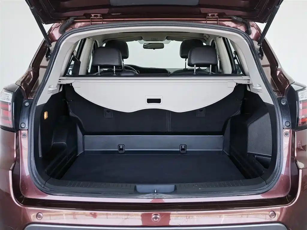 Venucia T70 2018 2.0L CVT Ruixiang Edition купить на сайте DeffCars