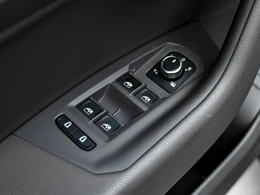 Touareg 2023 3.0TSI Ruixiang Edition Classic Sports Package купить на сайте DeffCars