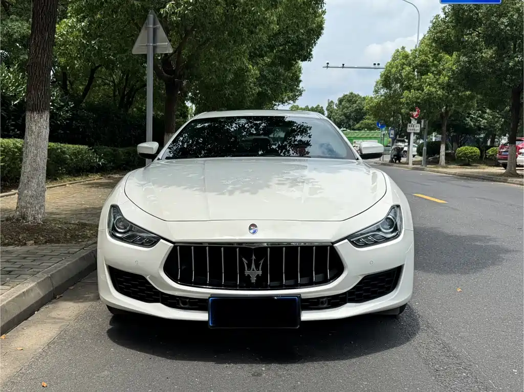 Ghibli 2021 2.0T Frontal Mango Edition купить на сайте DeffCars