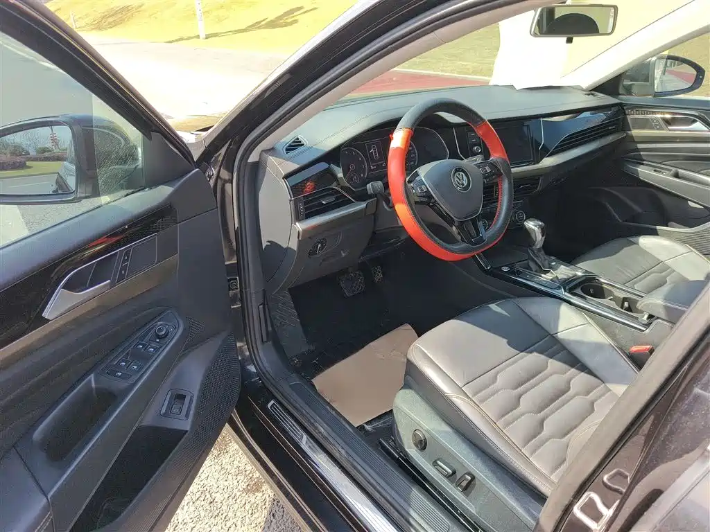 Passat 2019 330TSI Elite Edition National V купить на сайте DeffCars
