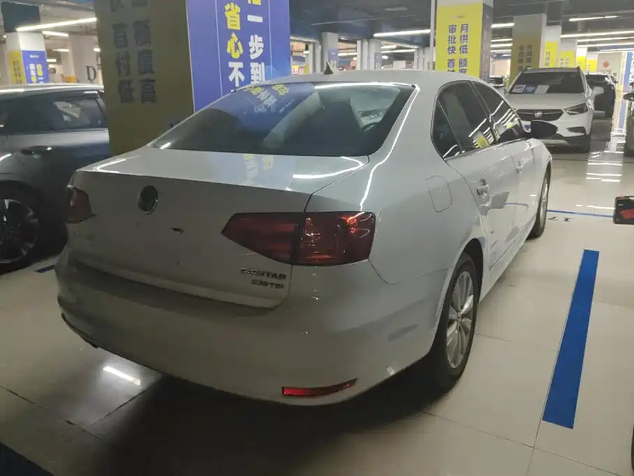 Sagitar 2015 230TSI automatic comfort model купить на сайте DeffCars