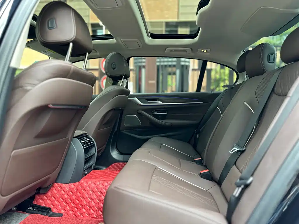 BMW 5 Series 2022 facelift 2 530Li leading model luxury package купить на сайте DeffCars