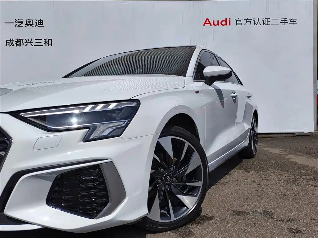 Audi A3 2024 A3L Limousine 35 TFSI Fashionable and Sporty купить на сайте DeffCars