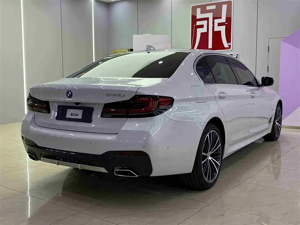BMW 5 Series 2022 facelift 530Li leading M sports package купить на сайте DeffCars