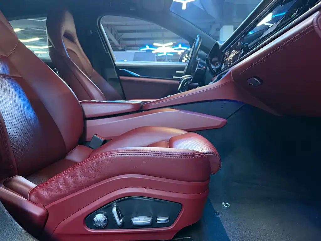 Panamera 2019 Panamera Executive Extended Edition 2.9T купить на сайте DeffCars