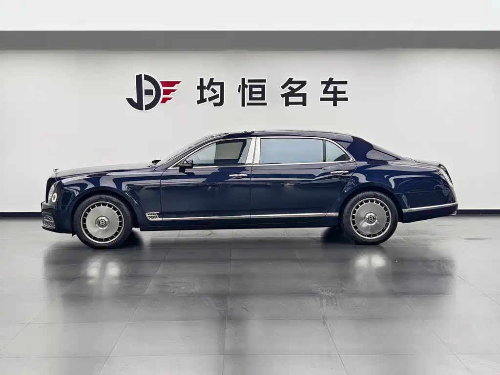 Mulsanne 2017 6.8T long wheelbase version купить на сайте DeffCars
