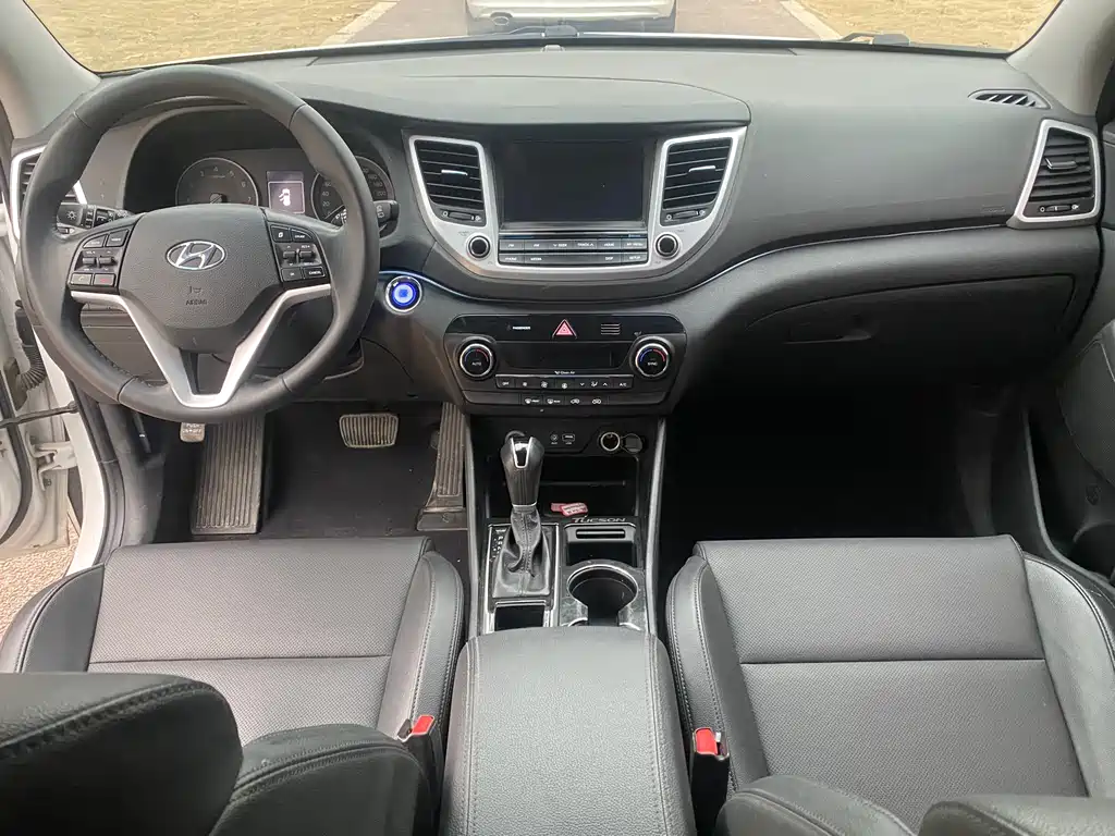 Tucson 2018 1.6T dual-clutch two-wheel drive 15th anniversary special edition купить на сайте DeffCars