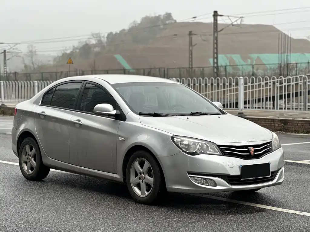 Roewe 350 2013 350S 1.5L manual Centrino version купить на сайте DeffCars