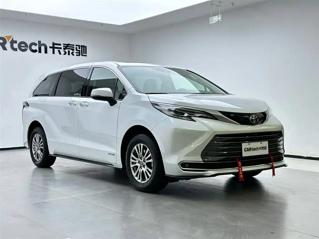 SIENNA 2021 2.5L Hybrid Deluxe Edition купить на сайте DeffCars