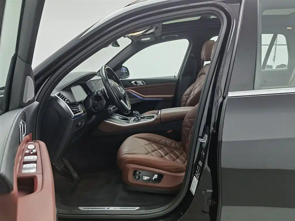 BMW X5 2022 xDrive 40Li M Sports Package купить на сайте DeffCars