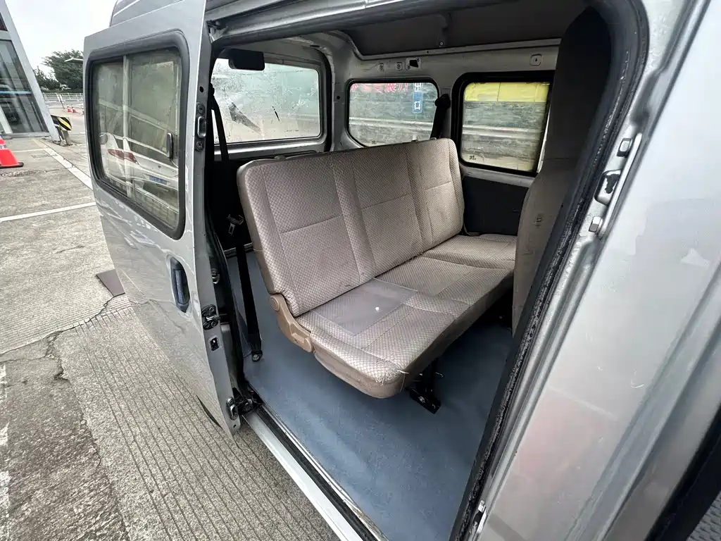 Wuling Zhiguang 2019 1.2L S Practical Model купить на сайте DeffCars